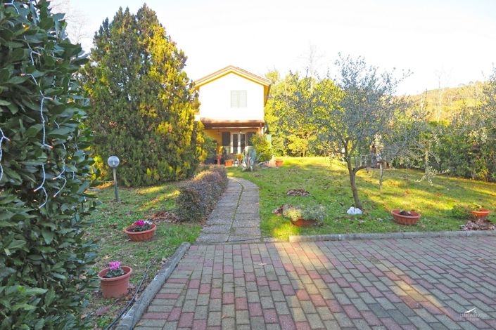 Image No.51-3 Bed Property for sale