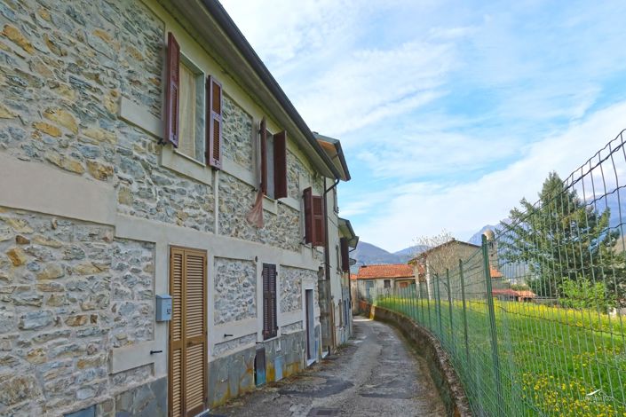 Image No.1-3 Bed Property for sale