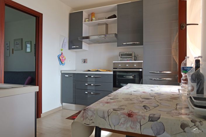 Image No.10-3 Bed Property for sale