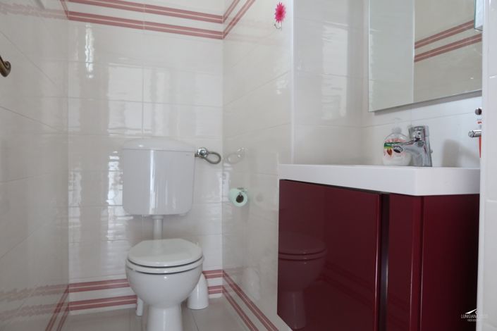 Image No.23-3 Bed Property for sale