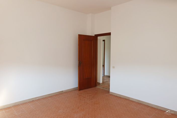 Image No.21-2 Bed Apartment for sale