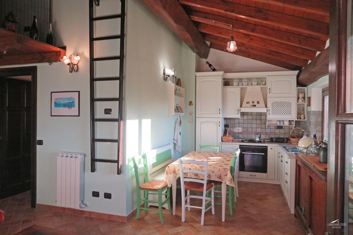 Image No.10-3 Bed Farmhouse for sale