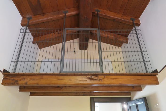 Image No.17-3 Bed Farmhouse for sale