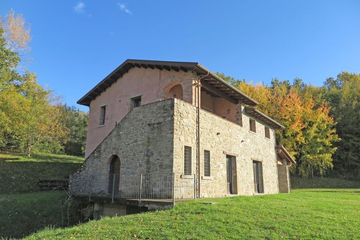 Image No.2-Ferme de 3 chambres à vendre à Fivizzano