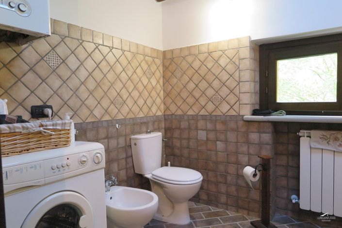 Image No.24-3 Bed Farmhouse for sale