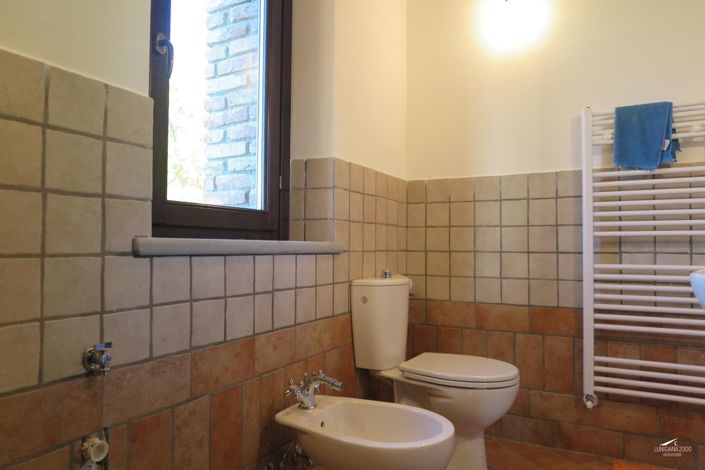 Image No.37-3 Bed Farmhouse for sale