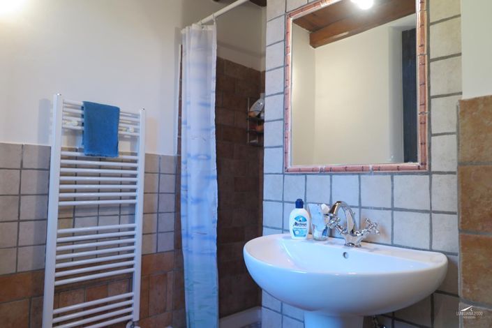 Image No.38-3 Bed Farmhouse for sale