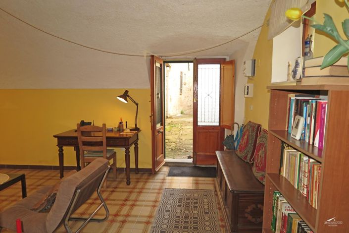 Image No.22-3 Bed Property for sale