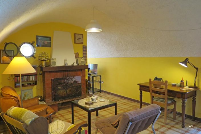 Image No.23-3 Bed Property for sale