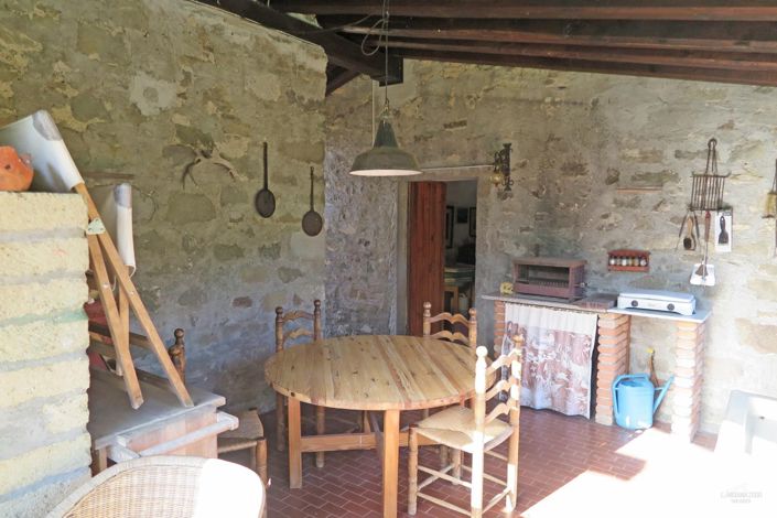 Image No.37-3 Bed Property for sale