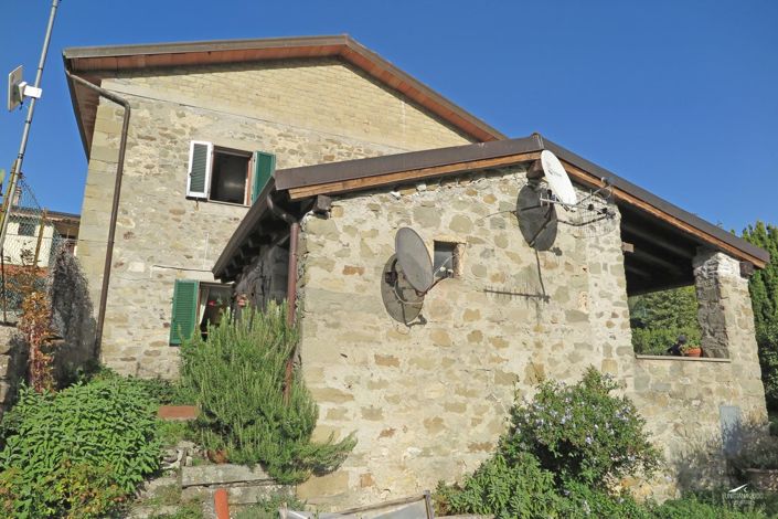 Image No.38-3 Bed Property for sale