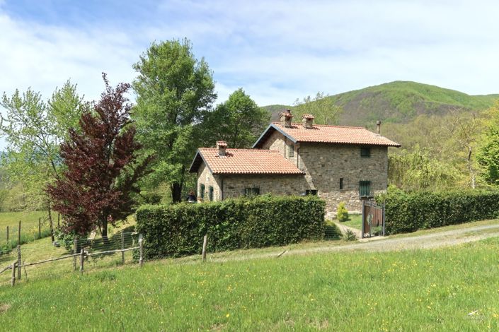 Image No.1-Propriété de 3 chambres à vendre à Pontremoli