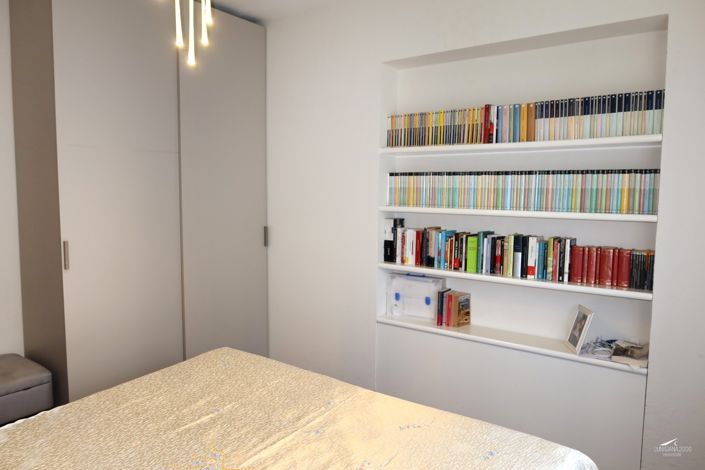 Image No.22-3 Bed Property for sale