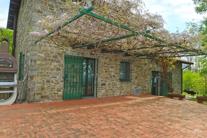 Image No.27-3 Bed Property for sale