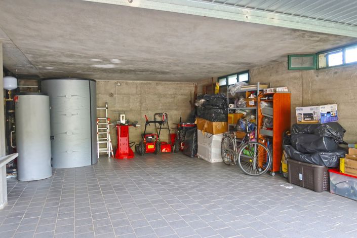 Image No.43-3 Bed Property for sale