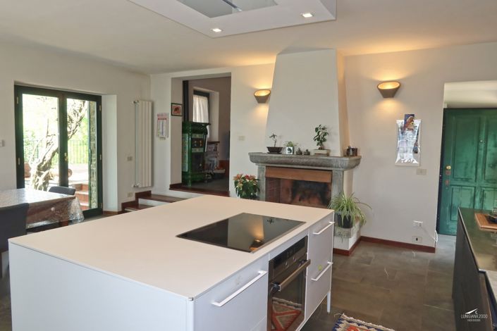 Image No.9-3 Bed Property for sale