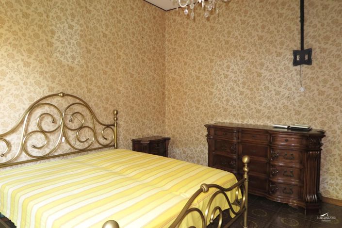 Image No.23-2 Bed Property for sale