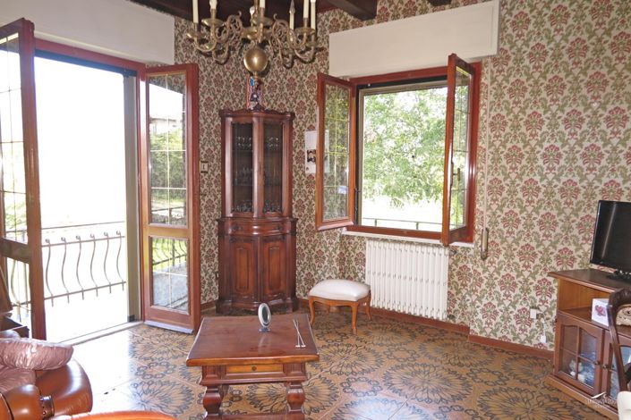 Image No.5-2 Bed Property for sale