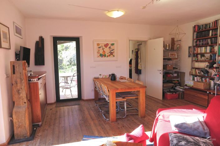 Image No.12-2 Bed Property for sale