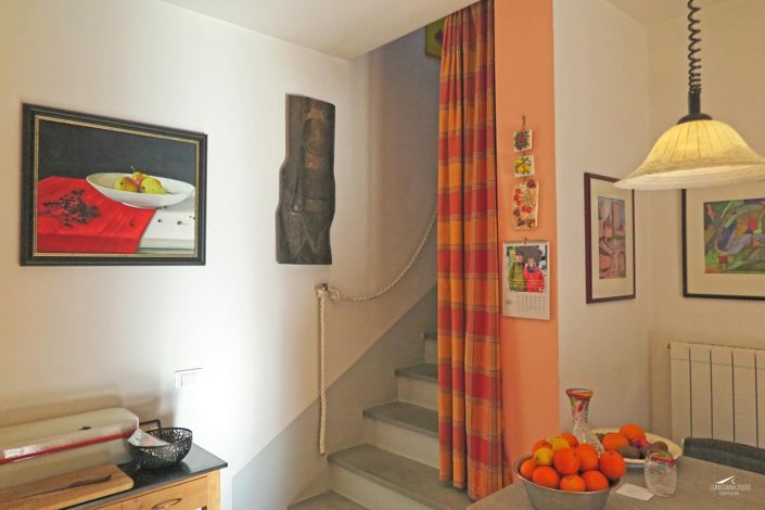 Image No.20-2 Bed Property for sale