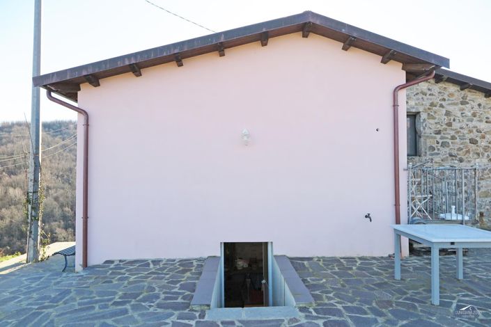 Image No.46-2 Bed Property for sale