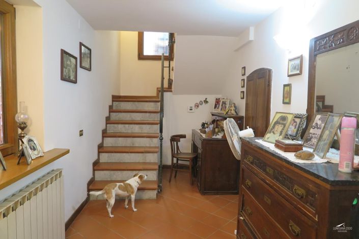 Image No.2-Propriété de 2 chambres à vendre à Fivizzano