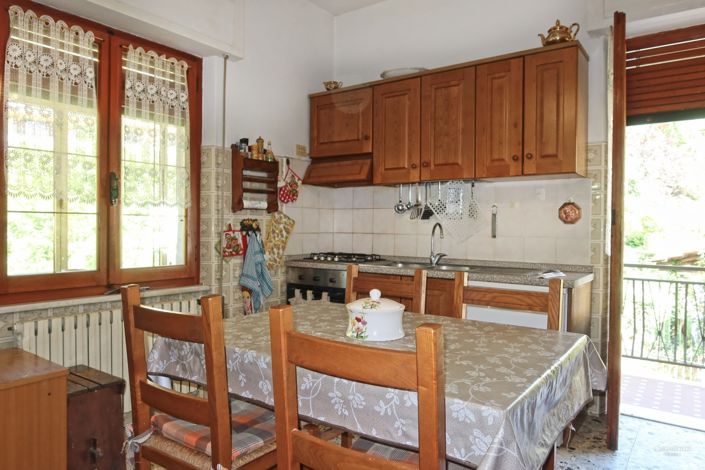 Image No.12-3 Bed Apartment for sale