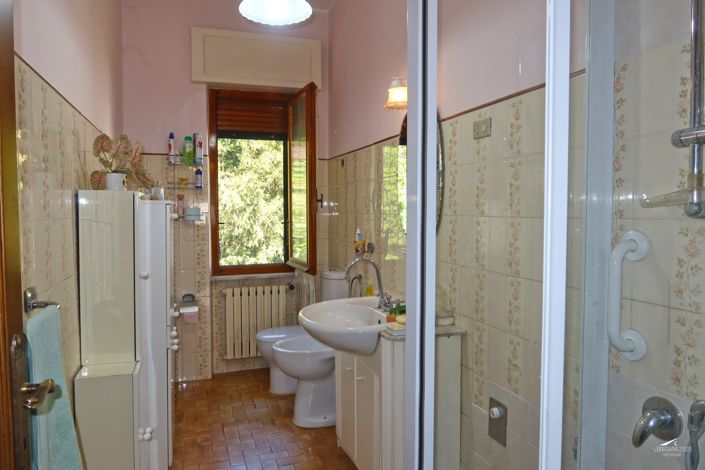 Image No.33-3 Bed Apartment for sale