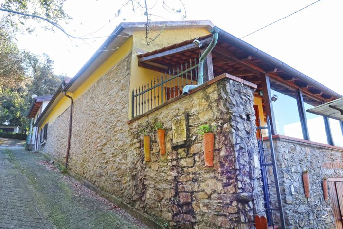 Image No.1-2 Bed Property for sale