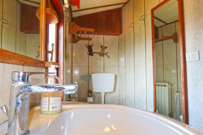 Image No.21-2 Bed Property for sale