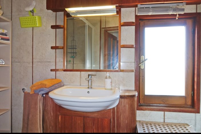 Image No.22-2 Bed Property for sale