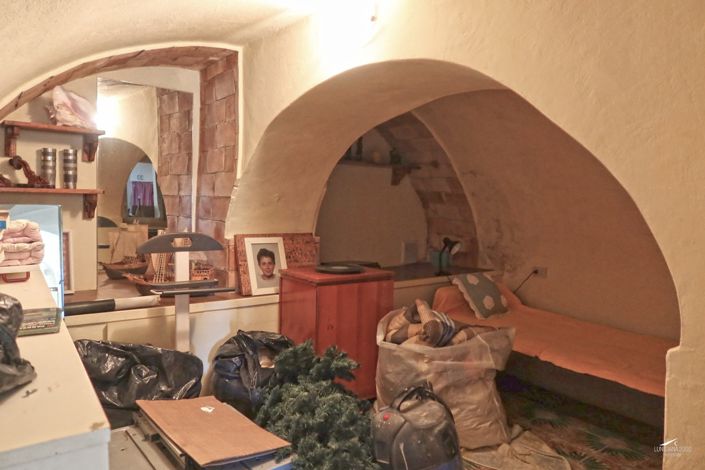 Image No.28-2 Bed Property for sale