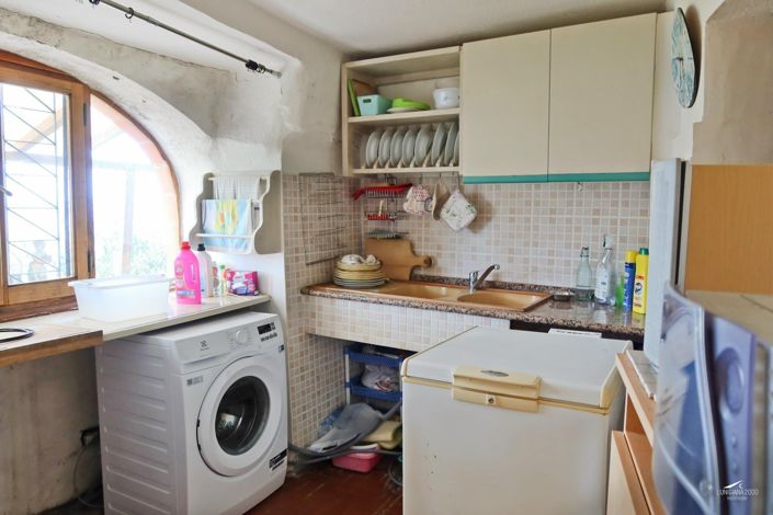 Image No.30-2 Bed Property for sale