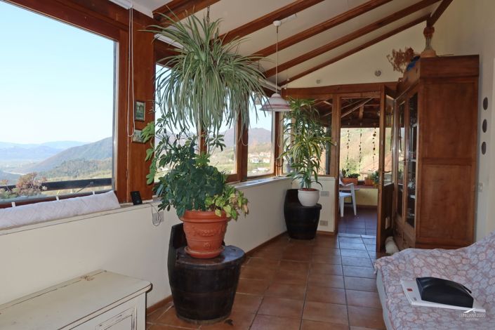 Image No.9-2 Bed Property for sale