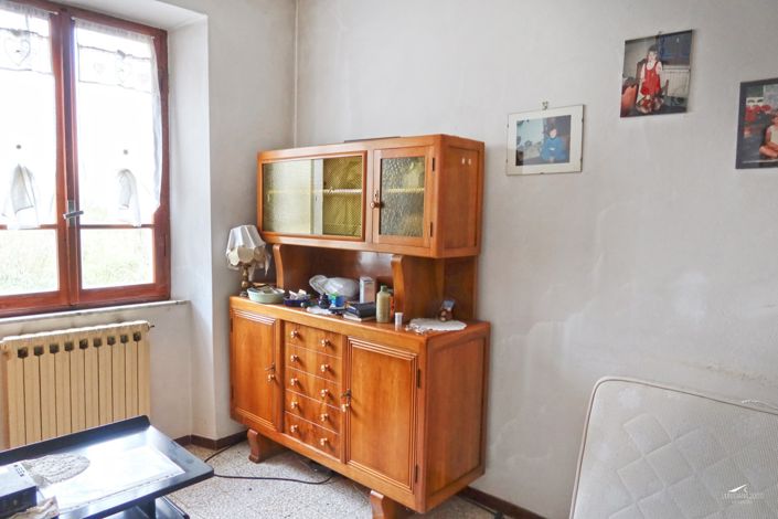 Image No.11-3 Bed Property for sale