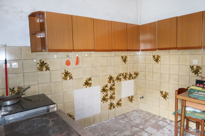 Image No.16-3 Bed Property for sale