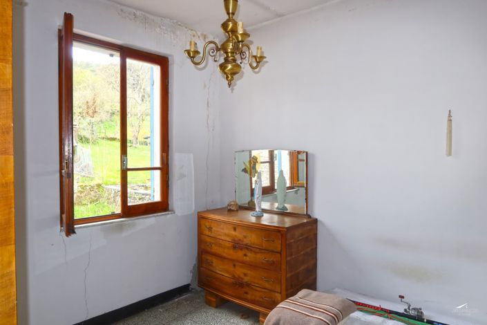 Image No.23-3 Bed Property for sale