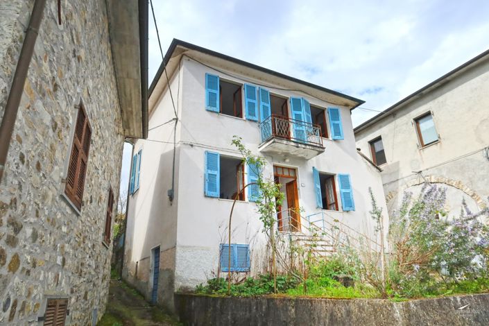 Image No.3-3 Bed Property for sale