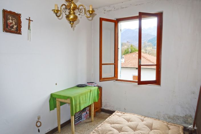 Image No.34-3 Bed Property for sale