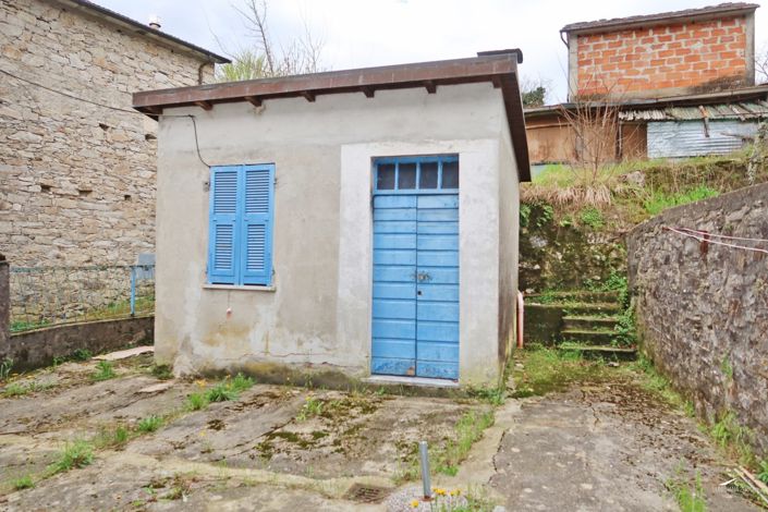 Image No.37-3 Bed Property for sale