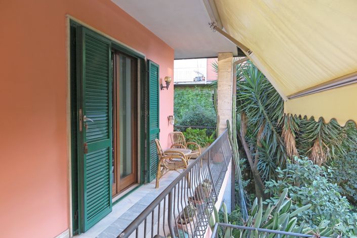 Image No.11-3 Bed Property for sale