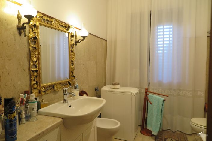 Image No.23-3 Bed Property for sale