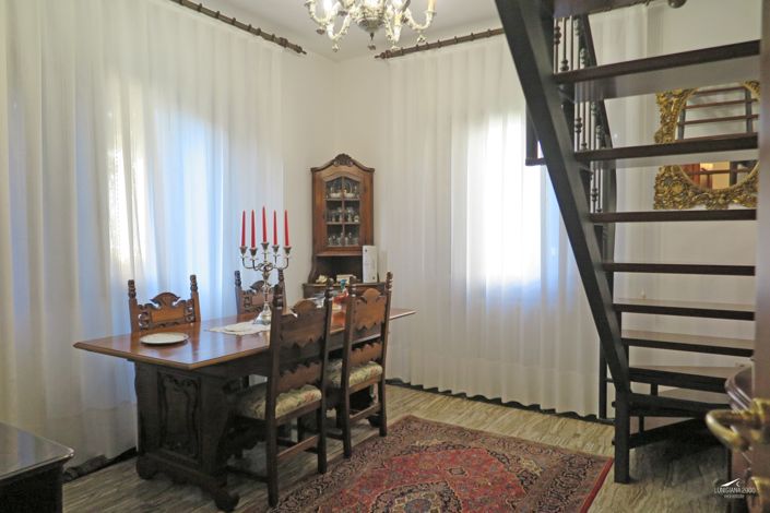 Image No.26-3 Bed Property for sale