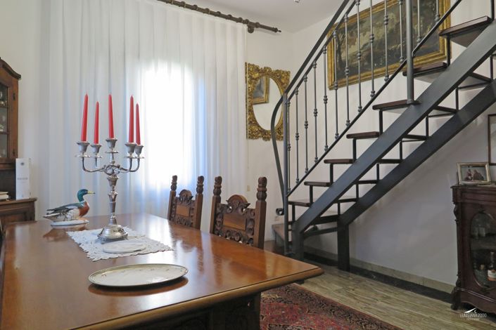 Image No.27-3 Bed Property for sale