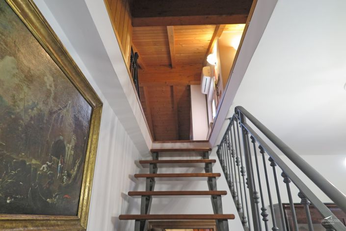 Image No.28-3 Bed Property for sale