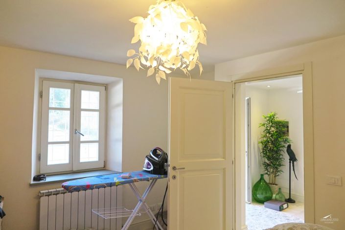 Image No.15-2 Bed Property for sale