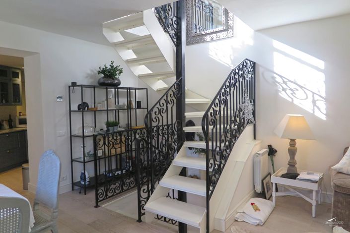 Image No.27-2 Bed Property for sale