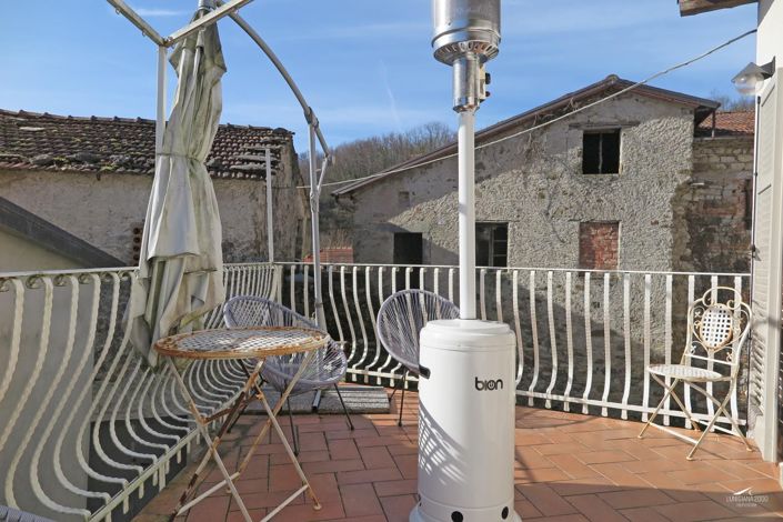 Image No.35-2 Bed Property for sale