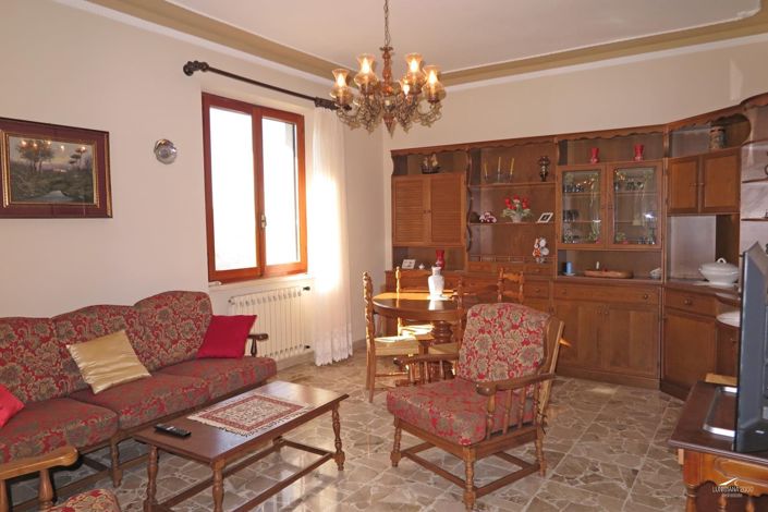 Image No.10-Propriété de 5 chambres à vendre à Bagnone