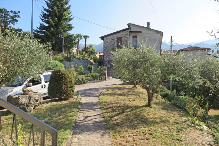 Image No.3-5 Bed Property for sale